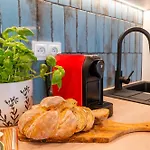 Appartement Marina Iv - Super Widok Na Jezioro, 10 M Do Wody, Taras I Balkon, Winda, Klima, Garaz